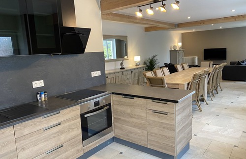 Sedan Villa | Spacious villa in a green setting