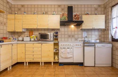 Sarroch Villa | Spacious Villa Ro with Sea View, Mountain View, Wi-Fi, Balcony
