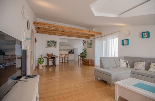 Grubine House | Spacius Villa, Heated Pool near Makarska and Split