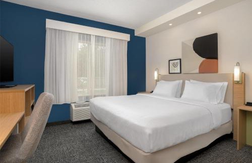 Rohrerstown Hotel | Spark by Hilton Lancaster