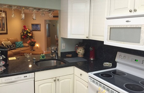 Indian Creek House | Sparkling Clean Home! Near Beach and Baseball Stadium! 🏟️