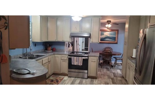 Rio Hondo Cabin | Sparkling Pool & Waterfront Fishing at Arroyo!