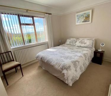 Malin House | Sparkling Waters