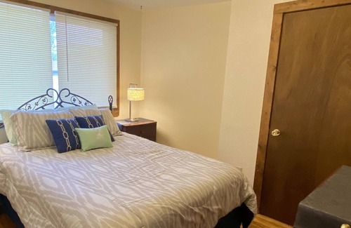 Livingston Apartment | Sparkly Clean - Private - Pets.. -See Our Video-Bison Trail- Livingston, Montana