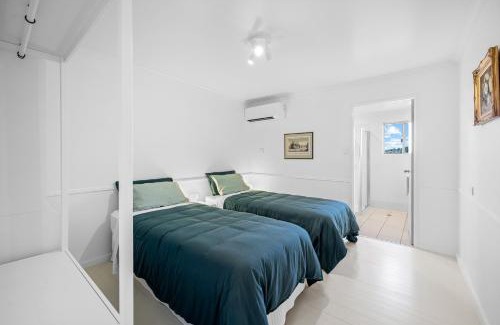 Coorumba Villa | Spearmint House - Art Deco Gem in Misty Mountains