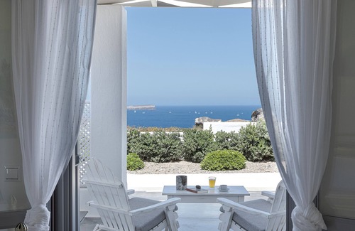 Akrotiri Villa | Special offer Stunning family-friendly Hemera Holiday Home villa on Santorini