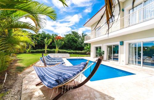 Bavaro Villa | Special offer! Villa Bueno with private pool&beach