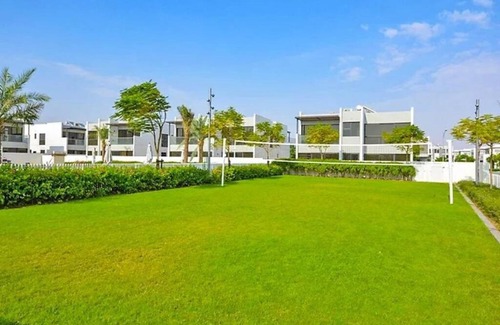 Dubai Villa | Specious 3 Bedrooms with Maid room Villa
