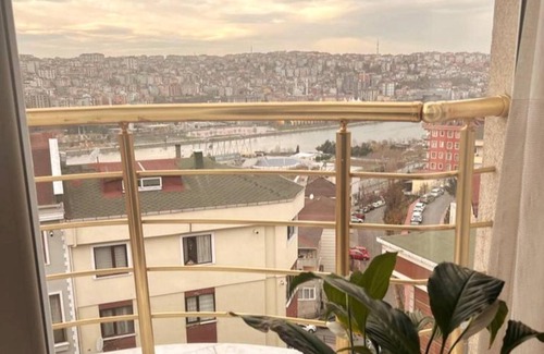Beyoglu Apartment | Spectacular Golden Horn view/ central location 2+1