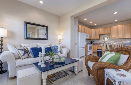 Ocean View House | Spectacular well stocked townhouse minutes from Bethany Beach