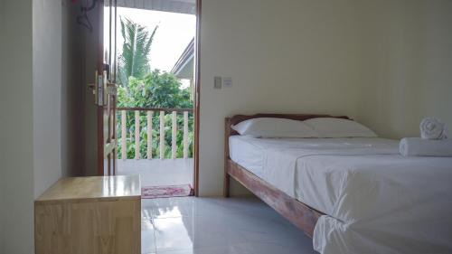 Basdiot Hotel | Speed 8 Inn Moalboal