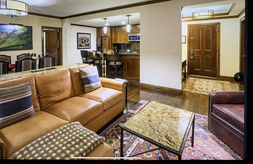 Aspen House | Spend a Magical July 4th Week in Aspen