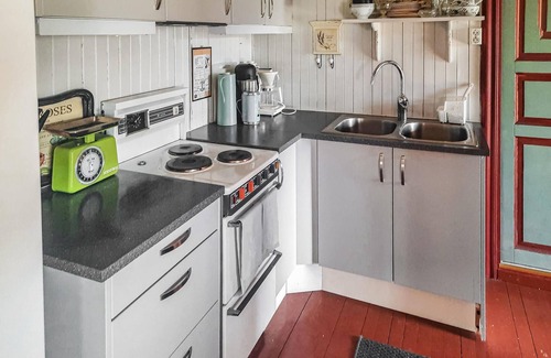 Melhus House | Spend a wonderful time in this spacious house near the lake, Storvatnet