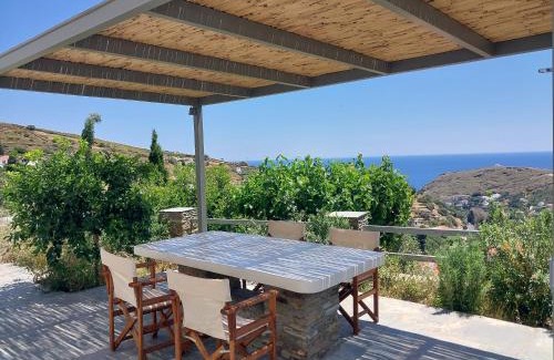 Steniai House | Spiti Sea View Neoclassical House in Stenies