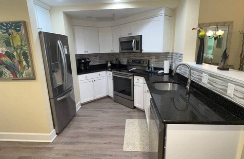 Indian Rocks Beach Apartment | Splash Harbour Waterfront Condo, Harbourside #7717