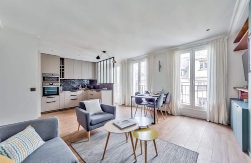 Quartier Sainte-Avoye Apartment | Splendid 3 bdrs Flat in a Prime Location of Paris