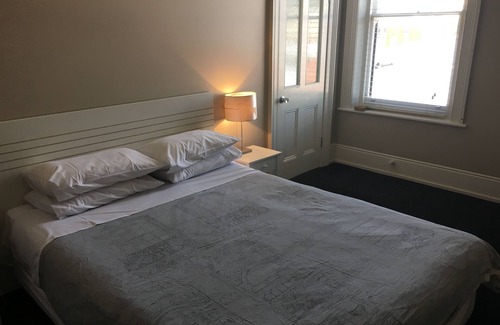 Launceston CBD Hotel | Sporties Hotel