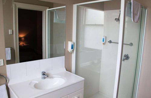 Launceston CBD Hotel | Sporties Hotel