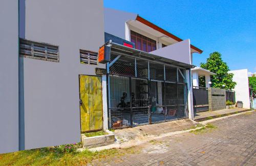 West Semarang Hotel | SPOT ON 92495 Wisma Ayem