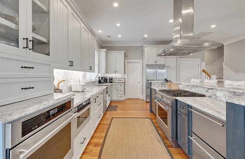 Debordieu Colony House | Sprawling Home Close to the Beach