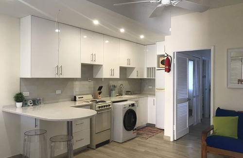 Sunset Crest Condo | Spring Bookings! Anidele Bliss - 1 BR near Beach/Pool ⭐️ In walkable Holetown.