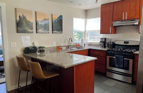 Eureka House | Spruce Cottage Bright 3 Bedroom 2 Bath near Henderson Center. Master suite.