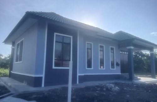 Kampung Padang Midin House | Sri Midin Stay