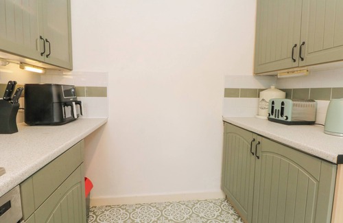 Hoole Cottage | St. James Court