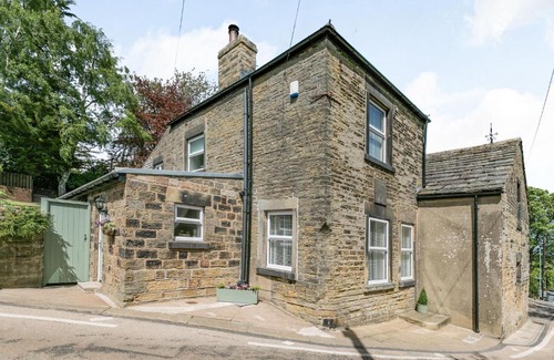 Penistone House | St John's Cottage