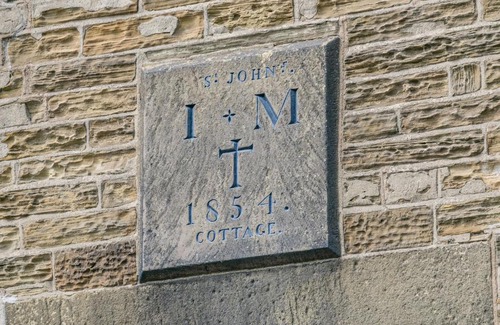 Penistone House | St John's Cottage
