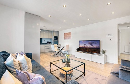 South Ruislip Apartment | St Martins House Luxury Apartments Ruislip- Apt C