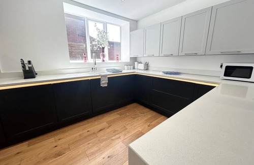 Blackpool House | Stanley House - Luxury 6 Bed, Free Parking