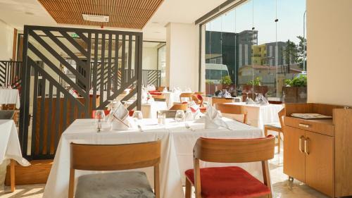 Yaounde Hotel | STAR LAND HOTEL BASTOS