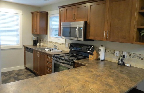 Regional District of Nanaimo Cottage | Starfish Cottage - Oceanside Village Resort