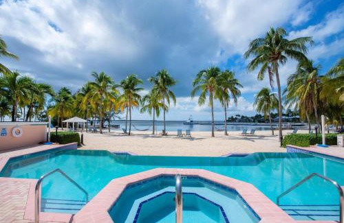Rum Point Apartment | Starfish Kai - Serene Beachfront Condo with Stunning Bay Views & Resort Amenities