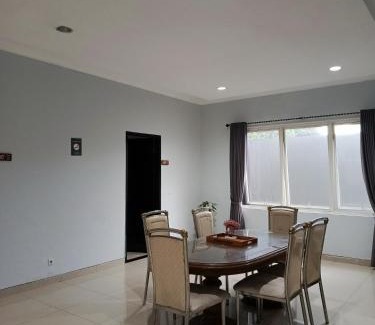 Binong House | Stariez Karawaci
