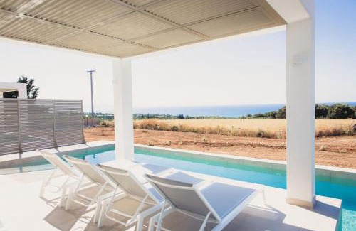 Adelianos Kampos Villa | StarLight Villa Tropea -4BD, 4BA, 4min to beach