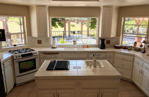 Paso Robles House | Stay at the Winery and immerse yourself is wine country living