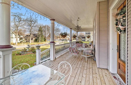 Manistee House | Stay in a Victorian lumber baron’s mansion. 5 bed rooms sleeps 10