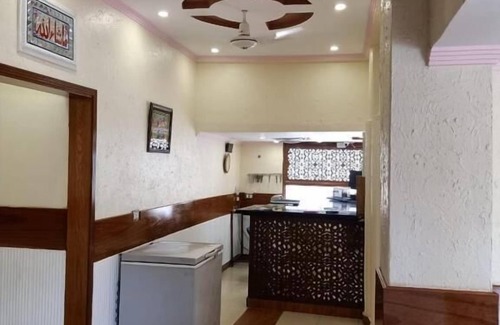 PECHS House | Stay Inn Guest House