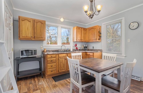 Duncannon House | Stay on State