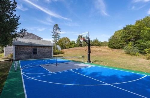 Pocasset House | Stay On The Cape Vacation Rentals: Immaculate Home 2 Acres Short Walk To Beach
