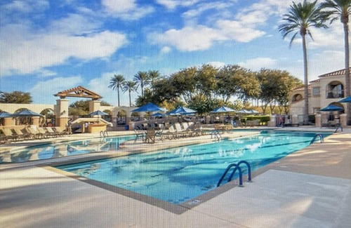 South Mountain Apartment | Stay & Play