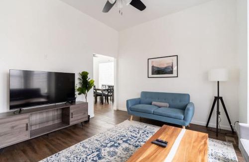 Hosford-Abernethy House | Stay Portland - Renovated 3BR Tilikum View in heart of SE Division