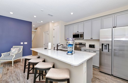 West Kissimmee Villa | Stay Where the Magic Happens – 3BR Villa close to all Disney parks