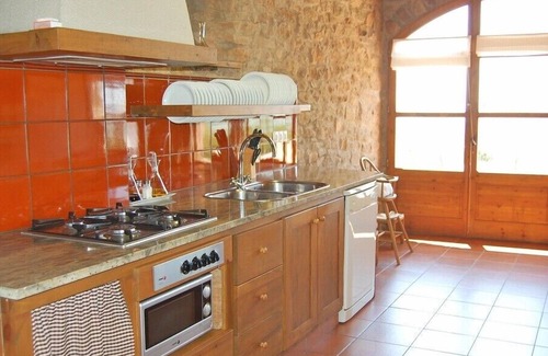 Cardona Villa | Stay with a stunning view - and still Barcelona and the Pyrenees not far