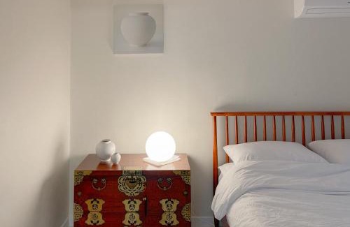 Seogang-dong Apartment | Stay Yeobaek,2BR,1BA - 2min to Hongdae, 5mins to Sangsu station