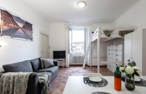 Porta Genova Apartment | StayEasy Ripa27 - 4 pax Studio with Navigli View