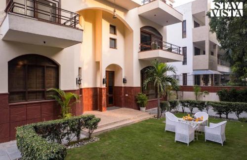 Sector 31 Villa | StayVista at Moets Palm Villa with BBQ & Bonfire