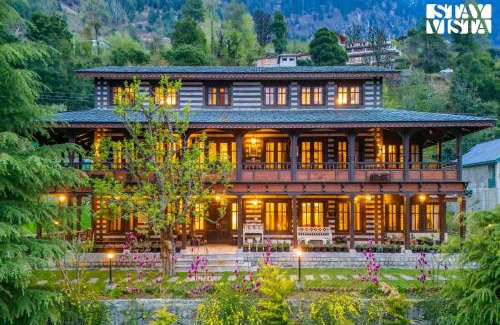 Vashist Villa | StayVista at Snowdrop House - 5BR Pet Friendly Villa on Main Highway Manali